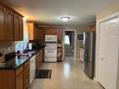 15 Silva St, Milford, MA 01757 - photo 4