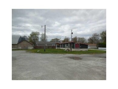 740 Ash St, Tipton, IN 46072 - photo 3