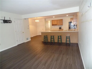 122 S 5th St, Emmaus, PA 18049 - photo 5