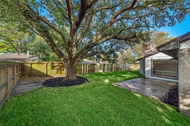 7326 Mundare Ln, Houston, TX 77086 - photo 5