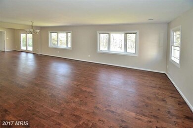 13016 Maple View Ln, Fairfax, VA 22033 - photo 3