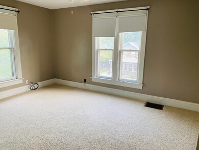 312 W 6th St, Dixon, IL 61021 - photo 5