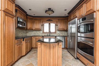 4642 S Skyline Dr, Floyds Knobs, IN 47119 - photo 2