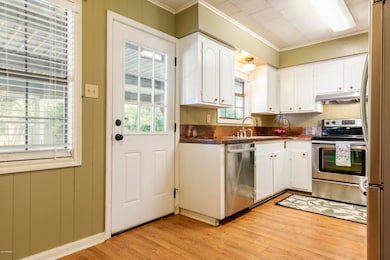 5 kitchen 1
