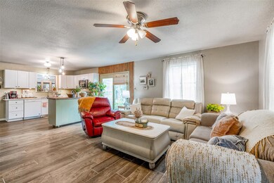 306 East Rd, Granbury, TX 76049 - photo 7