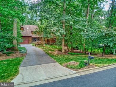 11403 Fieldstone Ln, Reston, VA 20191 - photo 2