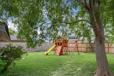 1107 Wakefield Dr, Houston, TX 77018 - photo 5