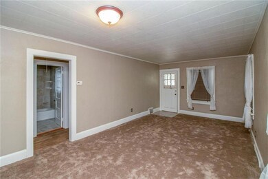 1134 Seneca Ave, Des Moines, IA 50313 - photo 7