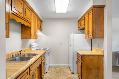 102 Laurel Cove Dr unit 13, Hopkinsville, KY 42240 - photo 7