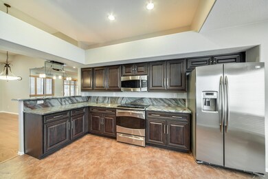 989 E Todd Dr, Tempe, AZ 85283 - photo 2