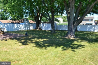 2213 Lodge Farm Rd, Sparrows Point, MD 21219 - photo 4