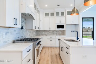 10-web-or-mls-101 Abercrombie Way-7