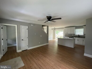 1125 Evelyn Dr, Deptford, NJ 08096 - photo 5