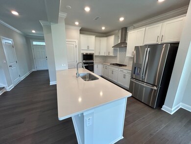 27 Landrum Kitchen