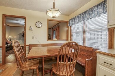 Spacious eating area
