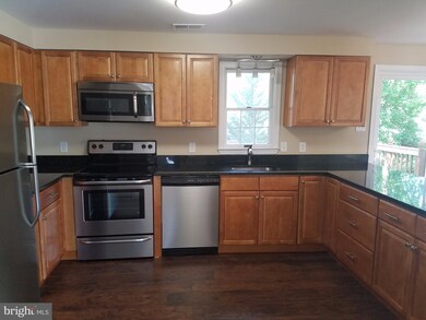 7200 Strawberry Ct, Bryans Road, MD 20616 - photo 2