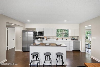 514 Mandalay Rd, Jacksonville, FL 32216 - photo 5