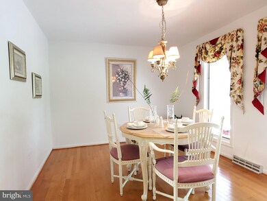 24590 W Montiego Rd, Hollywood, MD 20636 - photo 2