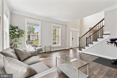 9119 Kevin Kraig Rd, Lorton, VA 22079 - photo 3