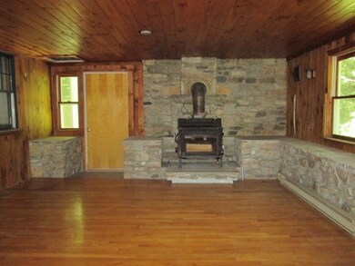 150 Boyd St, Cherry Valley, MA 01611 - photo 3