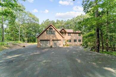 809 Overlook Ct, Lords Valley, PA 18428 - photo 5