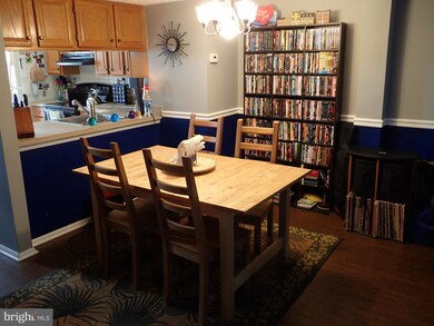 6015 Rowanberry Dr, Elkridge, MD 21075 - photo 4