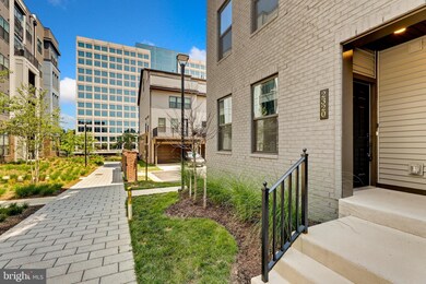 2320 Water Promenade Ave unit 2N, Oak Hill, VA 20171 - photo 2