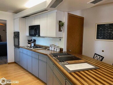 725 6th Ave, Coon Rapids, IA 50058 - photo 5