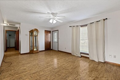 347 Belva Ct, Logan, OH 43138 - photo 6