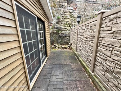 49 Race St, Jim Thorpe, PA 18229 - photo 6