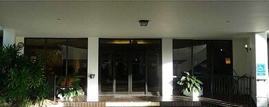 13951 Kendale Lakes Cir unit 309A, Miami, FL 33183 - photo 3