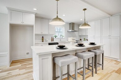 Previous listing photos with staging