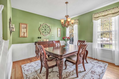 95 Orleton Ct, Cheshire, CT 06410 - photo 4