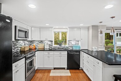 22 Waltham St, Woburn, MA 01801 - photo 5