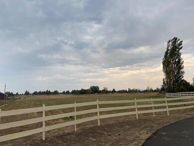22530 Rickard Rd, Bend, OR 97702 - photo 4