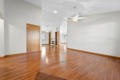 143 Winddance Dr, Lake Villa, IL 60046 - photo 4