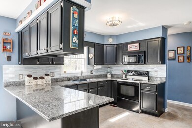 118 Wintergreen Ln, Stafford, VA 22554 - photo 2