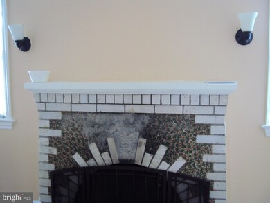 5805 Chillumgate Rd, Hyattsville, MD 20782 - photo 4