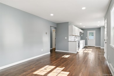 15 Maple St, Wyandanch, NY 11798 - photo 5