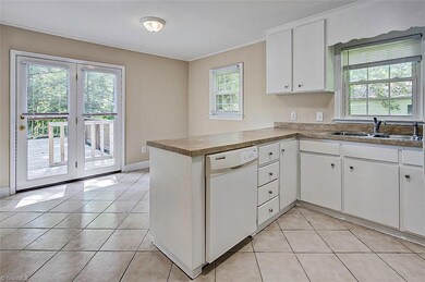 848 Oakmont Dr, Asheboro, NC 27205 - photo 7