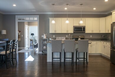 8 Spring Hill Dr unit 44, Uxbridge, MA 01569 - photo 4