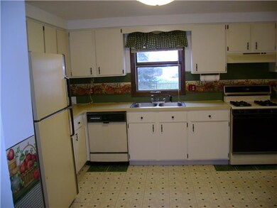 1315 Nash Rd, North Tonawanda, NY 14120 - photo 4