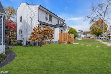 932 Wheatsheaf Rd, Roselle, NJ 07203 - photo 4