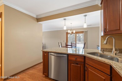 16-4036GeorgetownSq_13
