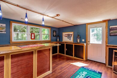 91 Pomeroy St, Easthampton, MA 01027 - photo 6