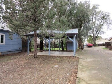 043-785054 - Carport
