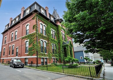 50 Bow St unit 8, Somerville, MA 02143 - photo 2