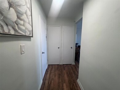 60-11 Broadway unit 6, Woodside, NY 11377 - photo 5