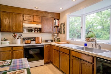 500 Lexington Rd, Concord, MA 01742 - photo 5