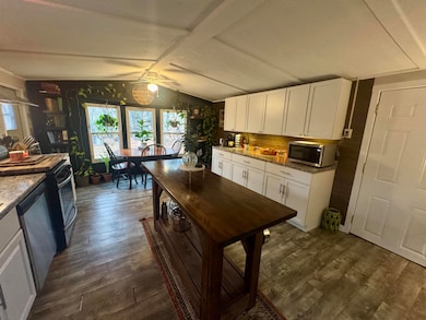 5 Chamberlain Ct unit 56, Deering, NH 03244 - photo 4